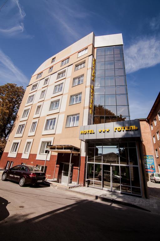 Hotel Optima Rivne Exteriér fotografie